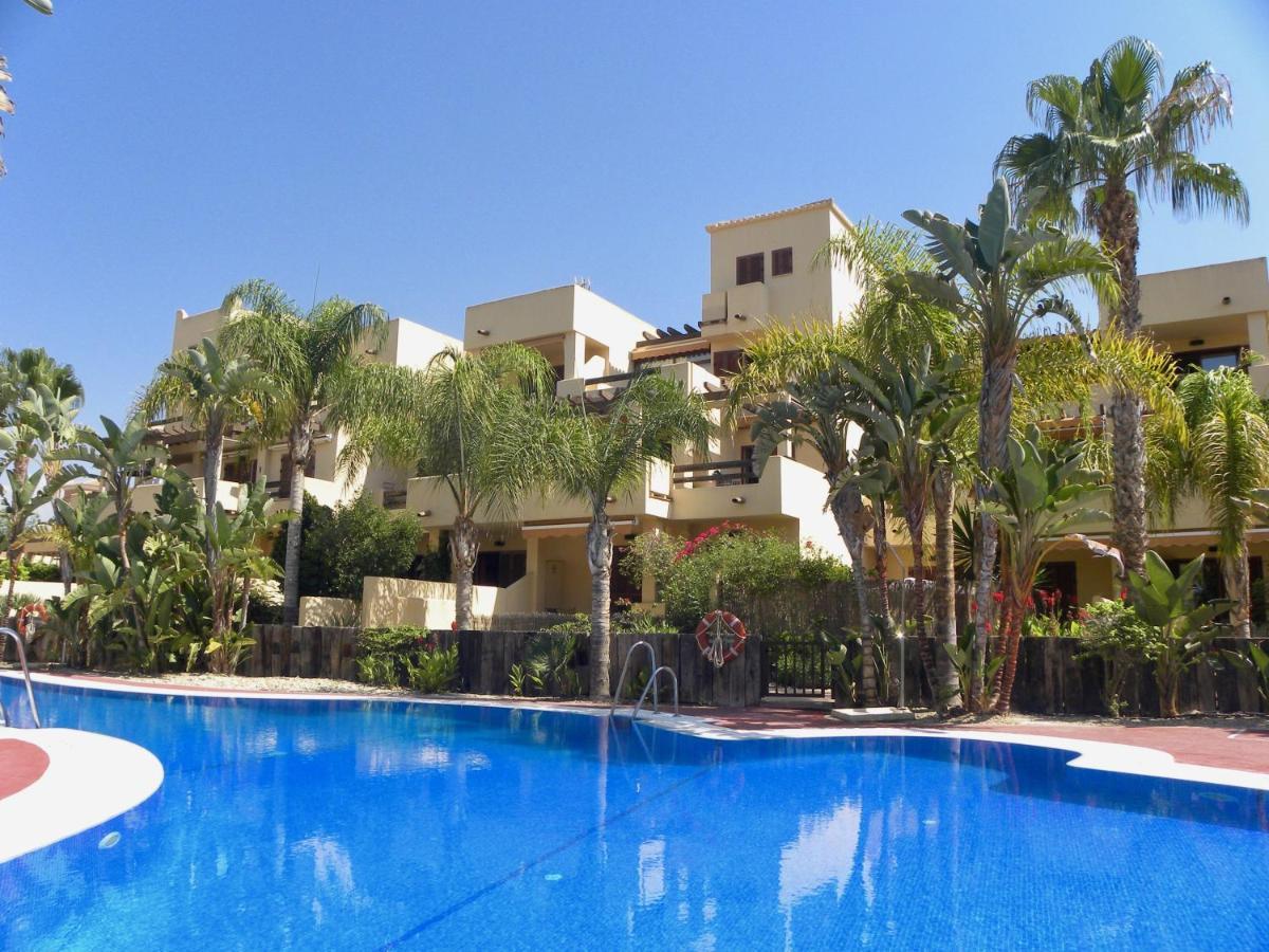 Апартаменти Bahia Marinas - Tu Hogar Con Jardin Privado! Бера Екстер'єр фото