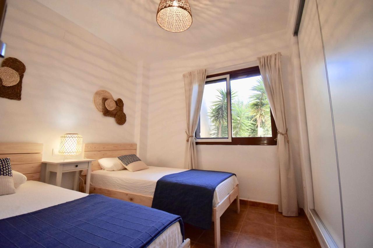 Апартаменти Bahia Marinas - Tu Hogar Con Jardin Privado! Бера Екстер'єр фото
